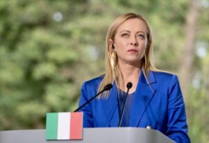 Meloni affossa le pensioni anticipate. Con la quota 193 assegni più bassi di quasi 500 euro la mese . Si perdono oltre 100mila euro complessivi